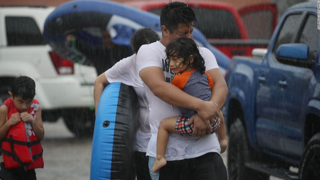 Desplazados por el huracán Harvey en Texas.