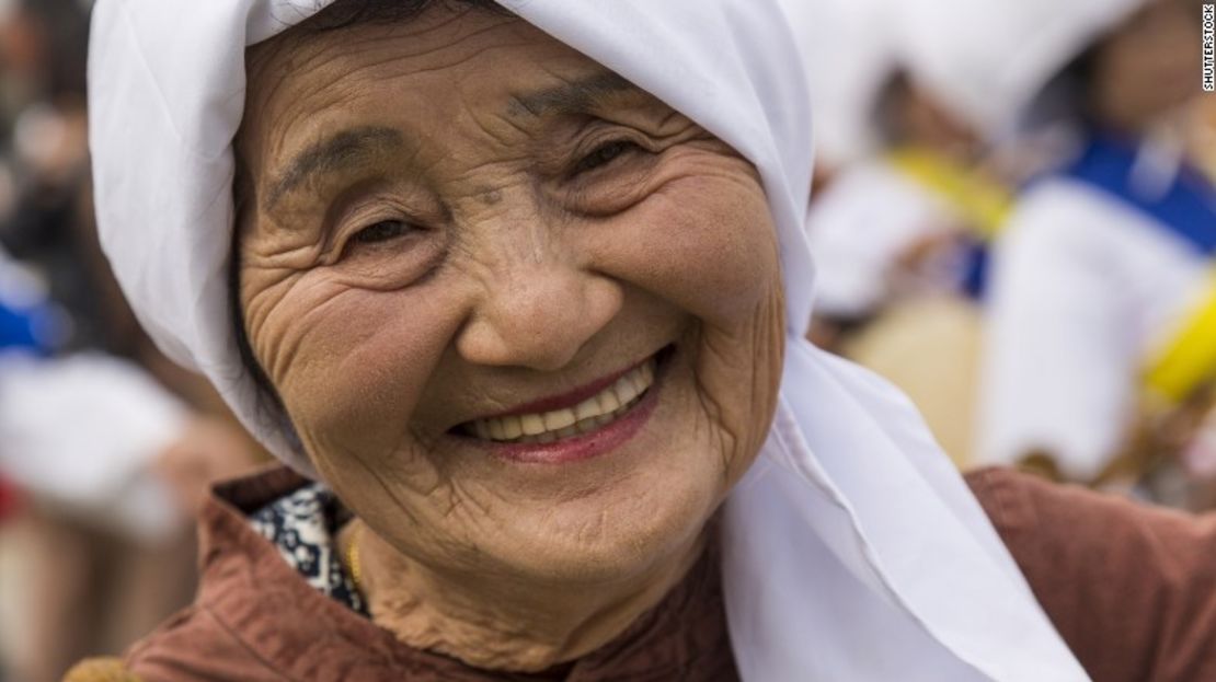 CNNE 450005 - 170220142105-south-korean-elderly-women-exlarge-169