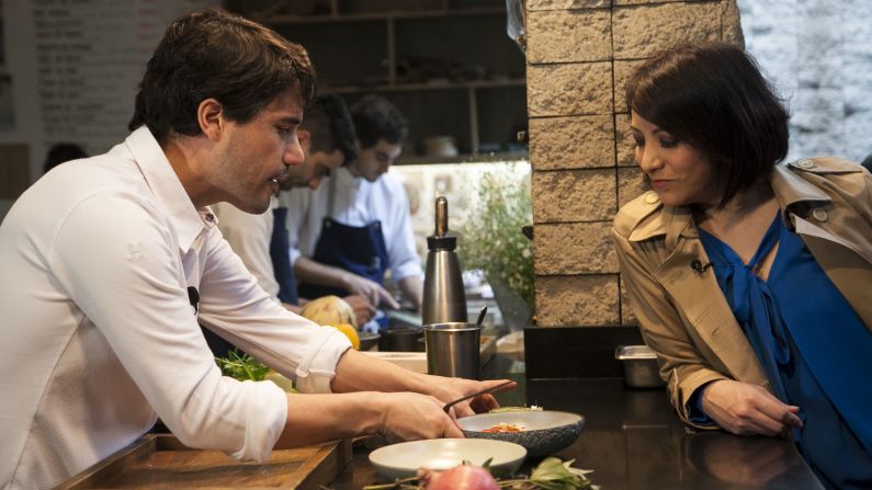 El chef peruano cocinó especialmente para nuestro episodio de Fuerza en Movimiento "Perú: Campos de innovación".