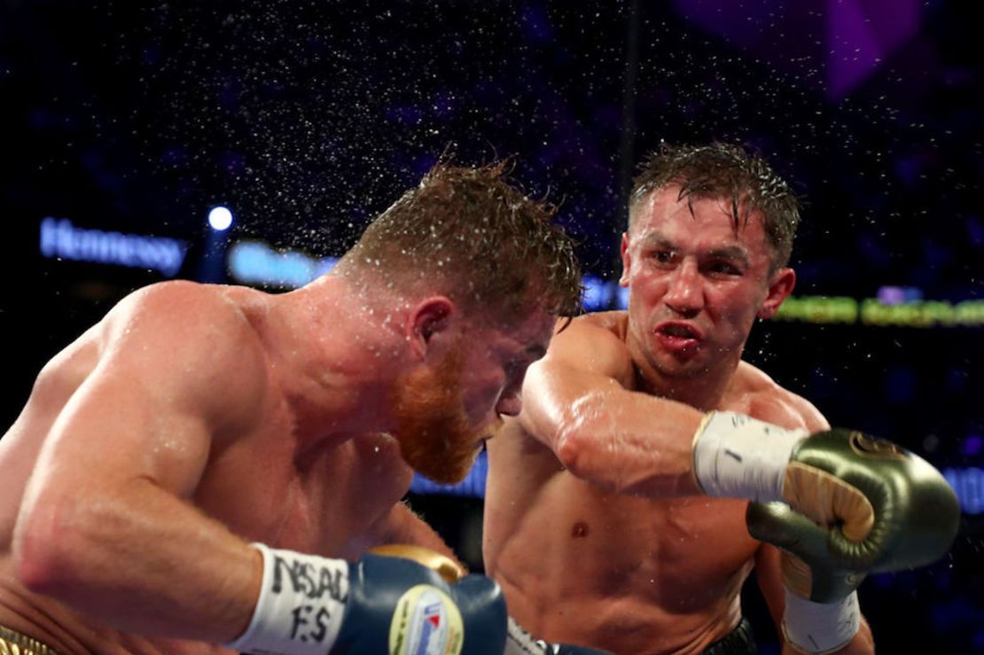 Gennady Golovkin y Canelo Álvarez, durante la primera pelea entre ambos, en septiembre de 2017.