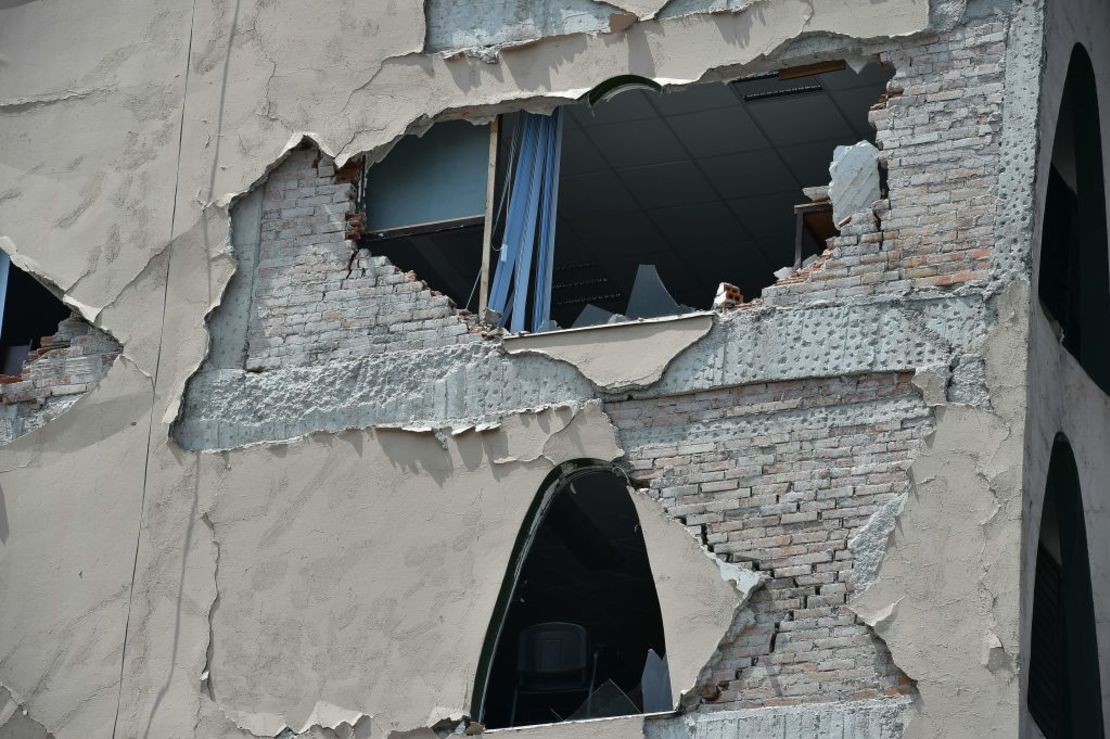 Esta construcción en Ciudad de México resultó fuertemente afectada por el sismo.