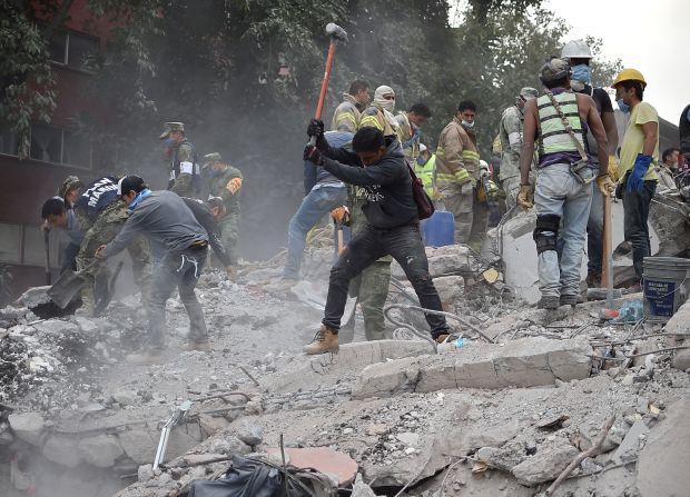 Empezaba una carrera contrarreloj por salvar a las personas atrapadas por el fatídico terremoto de este martes 19 de septiembre.