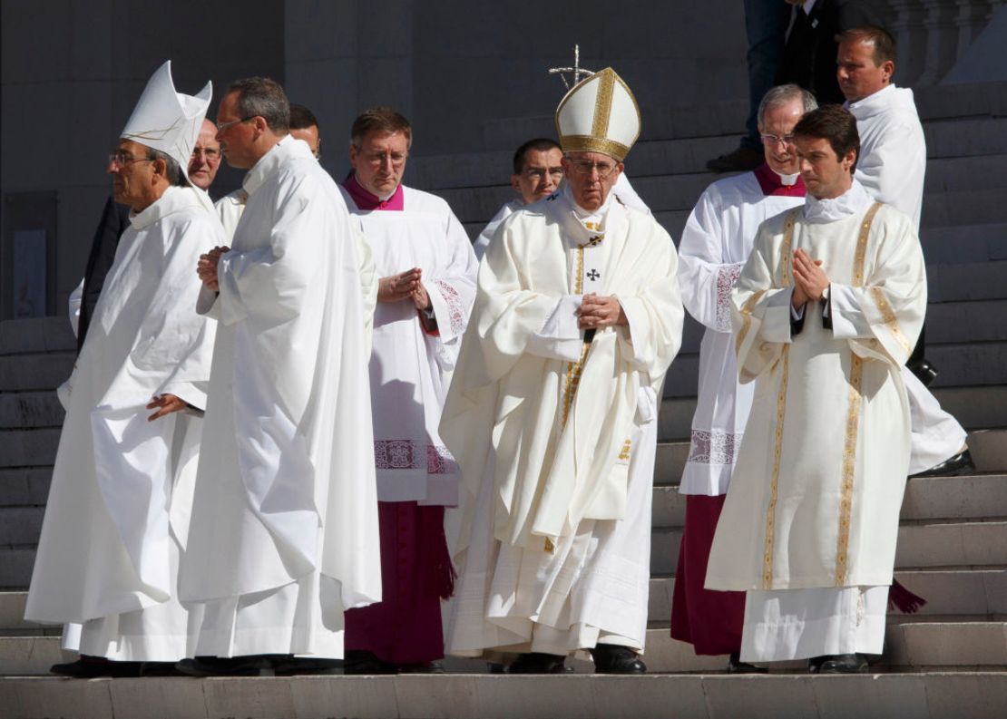 CNNE 451805 - pope francis celebrates a mass in fatima