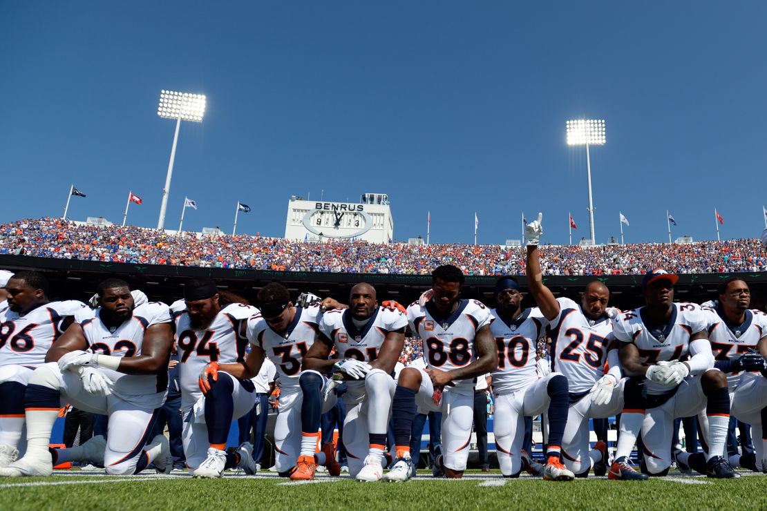 CNNE 452778 - 170924175849-nfl-anthem-protest-denver