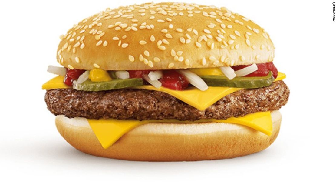 Una hamburguesa de McDonald's.