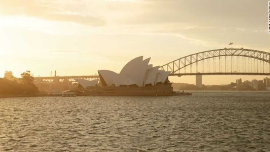 Tomkins recreó la imagen del Sydney Harbour.