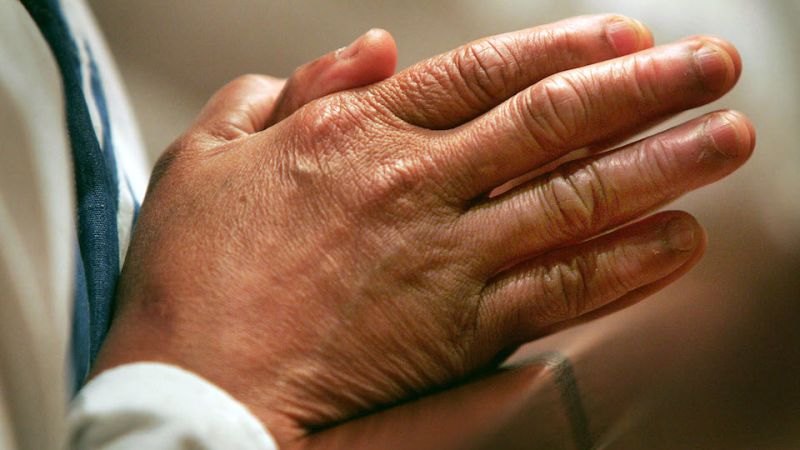 Sacerdote de los legionarios de cristo renuncia tras reconocer que es padre de dos hijos | cnn