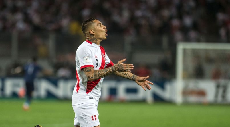 Guerrero empató el encuentro ante Colombia, un gol que aseguró el repcheaje para Perú.