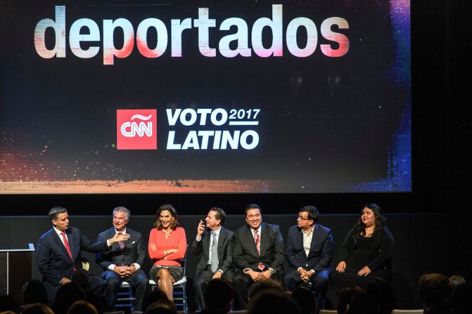 De izquierda a derecha: Juan Carlos López, Al Cárdenas, María Elvira Salazar, Roberto Izurieta, Dan Restrepo y Greisa Martínez.