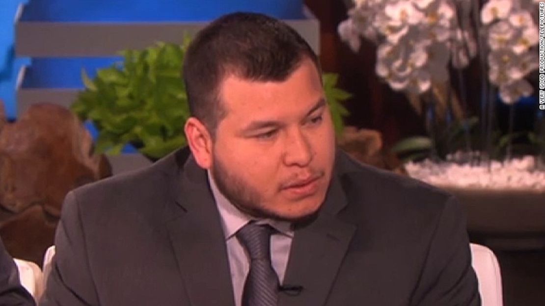 Jesús Campos, guardia de seguridad del Mandalay Bay Resort Casino, durante la entrevista con Ellen DeGenerese.