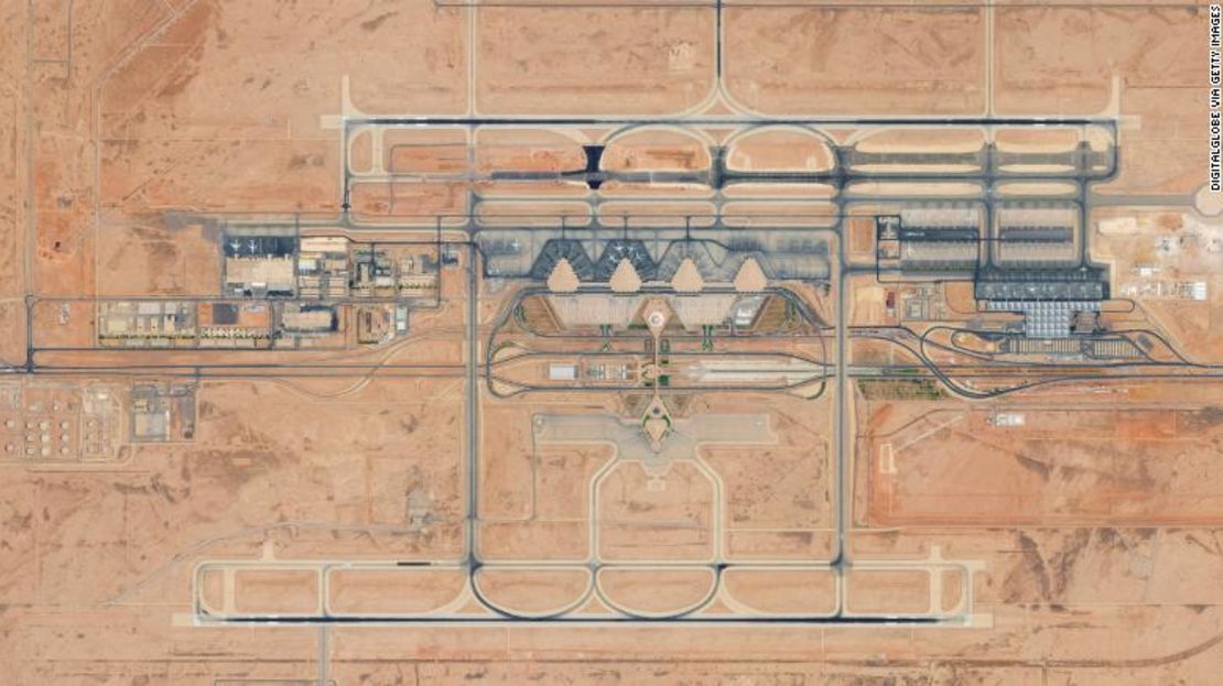 Imagen satelital del aeropuerto de Riad, en Arabia Saudita.