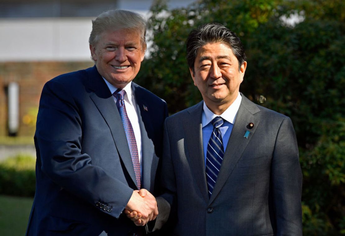 Donald Trump y Shinzo Abe durante una reunión en 2017.