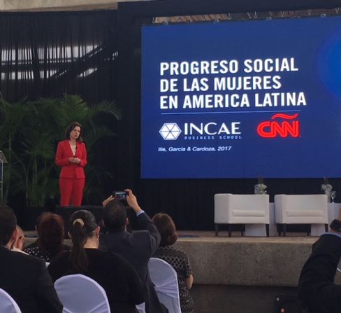 Camelia Ilie–Cardoza mencionó en la presentación del estudio que, según el Foro Económico Mundial, al ritmo actual la brecha de género se cerraría en 217 años.