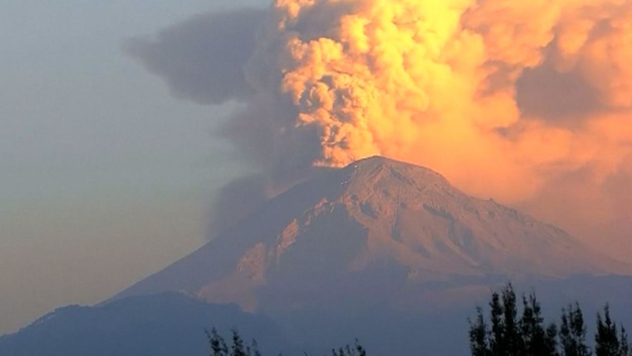 CNNE 469961 - volcan mexico popocatepetl erupcion