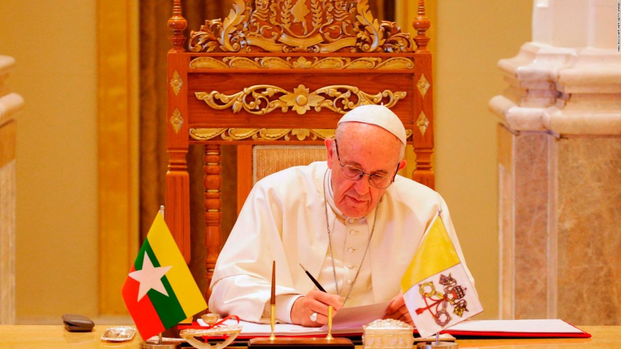 CNNE 470357 - myanmar-vatican-religion-pope