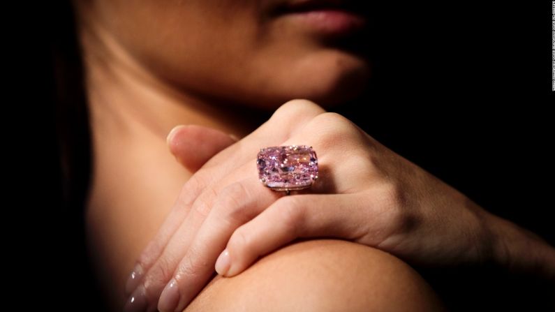 El "Raj Pink" es el mundialmente conocido diamante "rosado intenso" que ha acaparado titulares en los últimos tiempos.