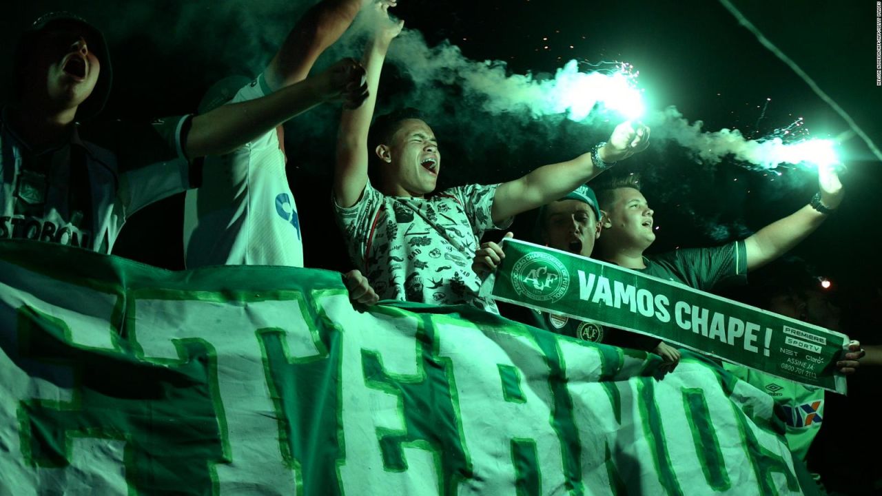 CNNE 474882 - chapecoense fans