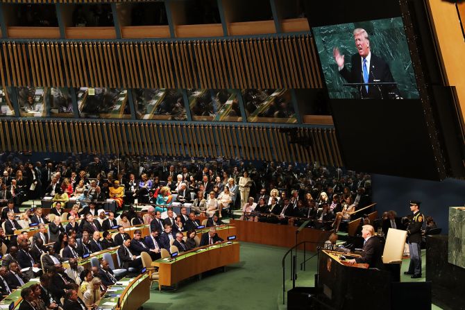 19 de septiembre — El presidente de Estados Unidos, Donald Trump, habla con los líderes mundiales en su primera Asamblea General de la ONU. En su discurso, dio sus evaluaciones sobre una gama de varios temas de tensión y relevancia global.