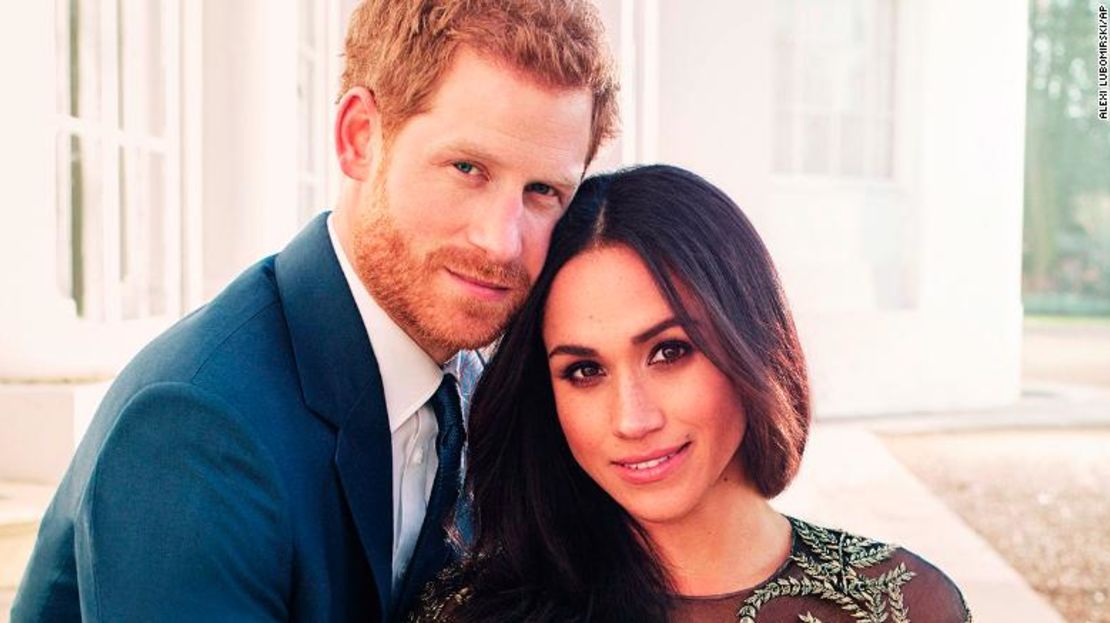 CNNE 479194 - 171221131650-04-harry-meghan-official-engagement-photos-exlarge-169