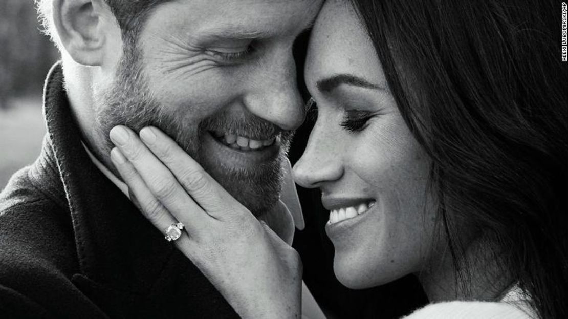 CNNE 479196 - 171221131423-03-harry-meghan-official-engagement-photos-exlarge-169