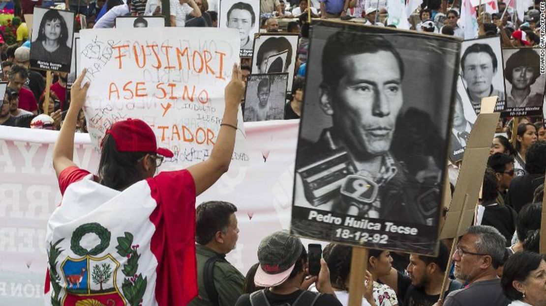 CNNE 479962 - 171226093920-03-fujimori-protest-peru-1225-restricted-exlarge-169