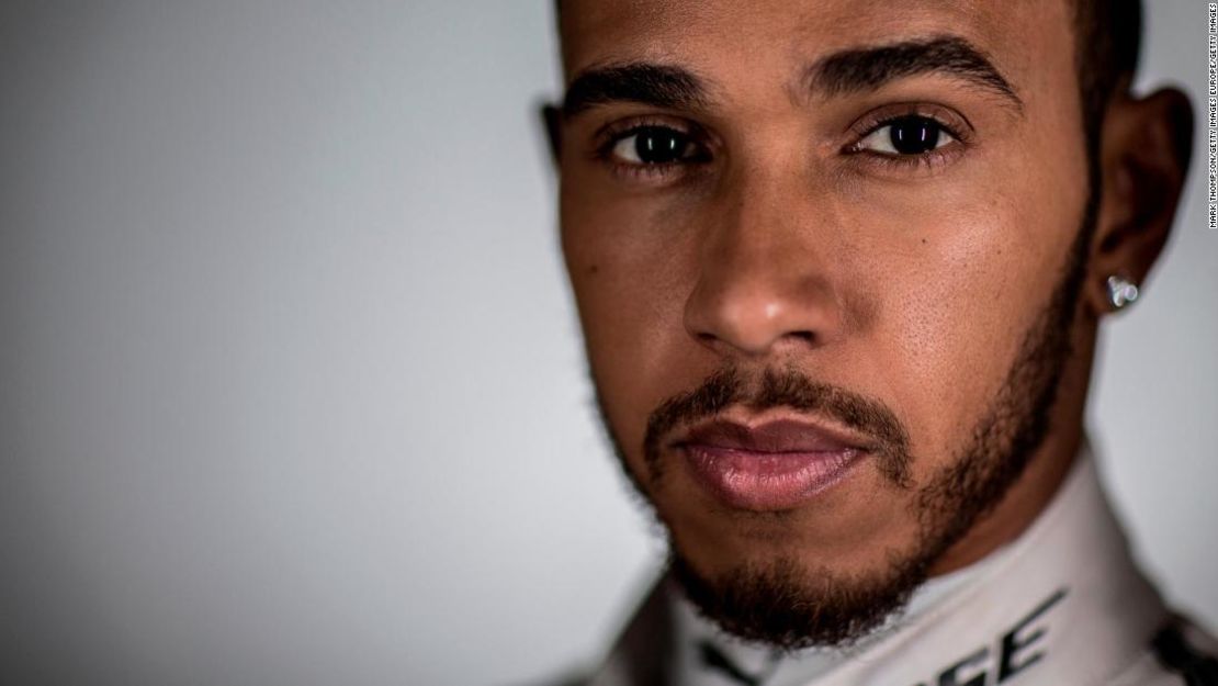 Lewis Hamilton, otra vez en aprietos por lo que publica en redes sociales.