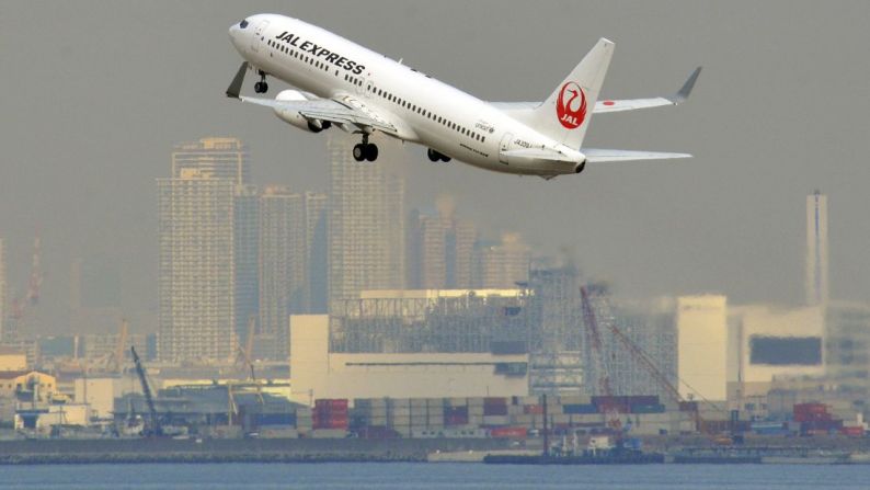 6. Japan Airlines: Si bien su puntualidad del 85,27% colocó a Japan Airlines en el sexto lugar en general, salió en primer lugar en la categoría de megaaerolíneas.