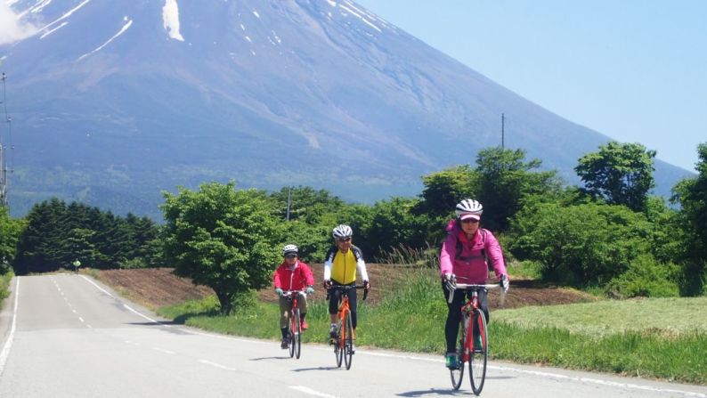 Ciclismo desde el Monte Fuji a Kioto, Japón: Este viaje de 12 días es una forma más lenta de conocer un lado más tradicional de Japón, a través de los Cinco Lagos de Fuji y pueblos tradicionales cerca del lago Biwa, antes de terminar en la antigua ciudad de Kioto.