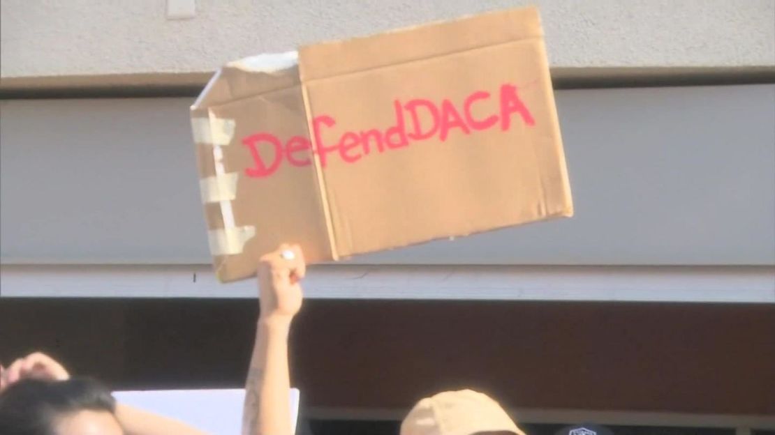 CNNE 484021 - daca inmigracios testimonio beneficiario