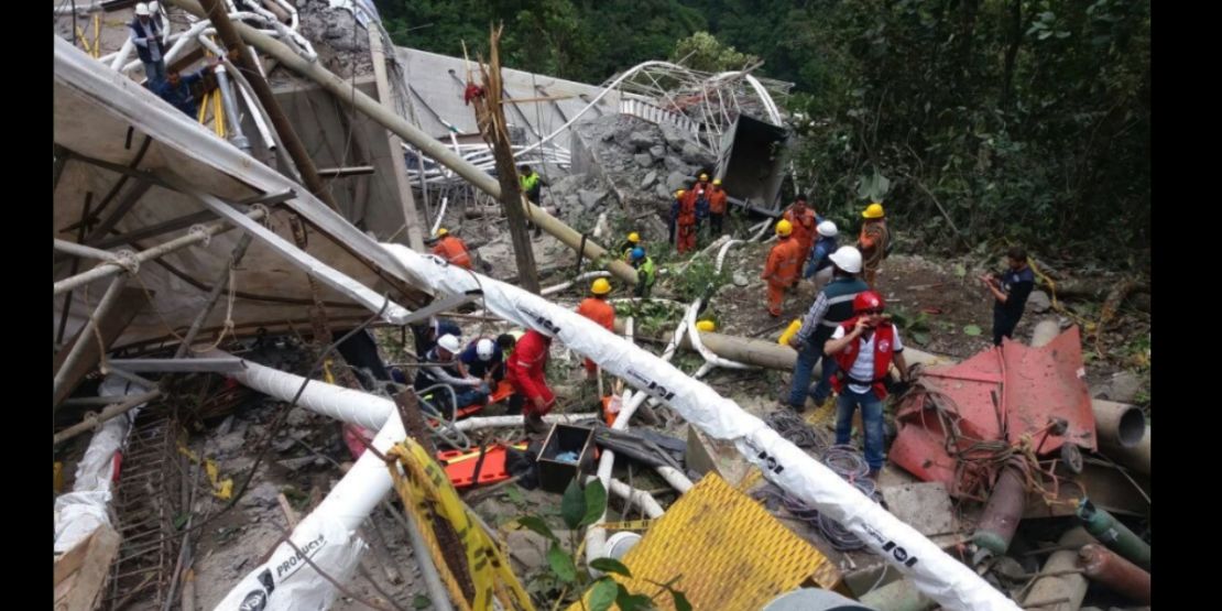 CNNE 484727 - 2 puente chirajara villevicencio colombia colapso cnn