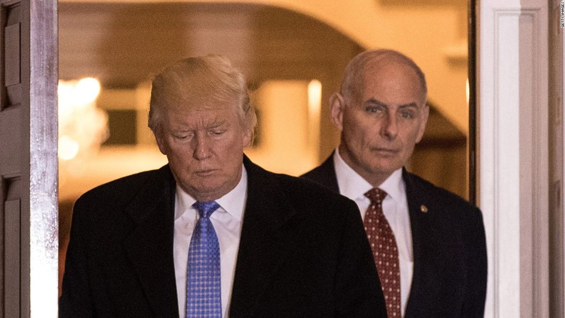 Donald Trump y John Kelly en 2018, cuando Kelly era secretario general de la Casa Blanca.