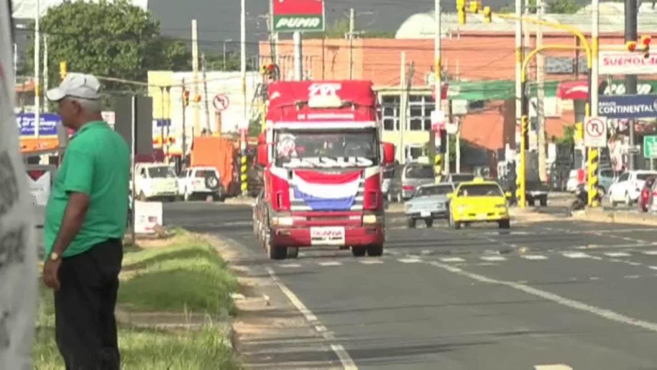 CNNE 489329 - paraguay paro transporte