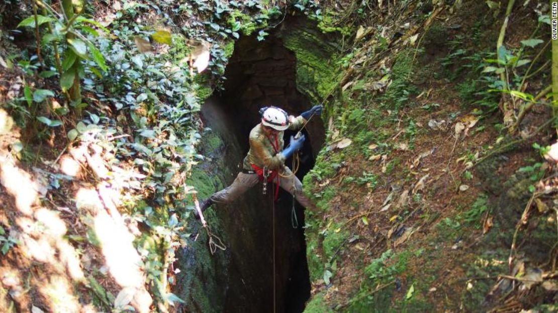 Justo encima de las cuevas Abanda en Gabón.