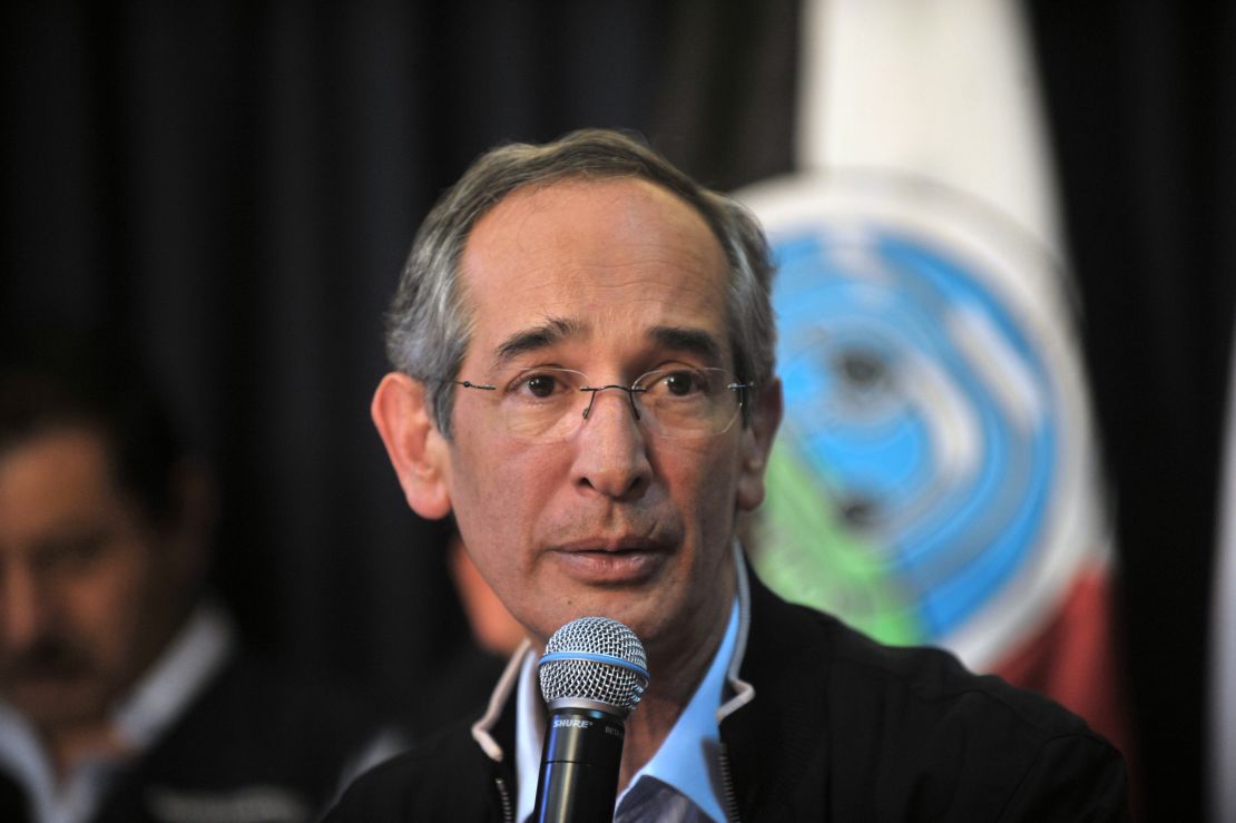 CNNE 491916 - guatemalan president alvaro colom speaks