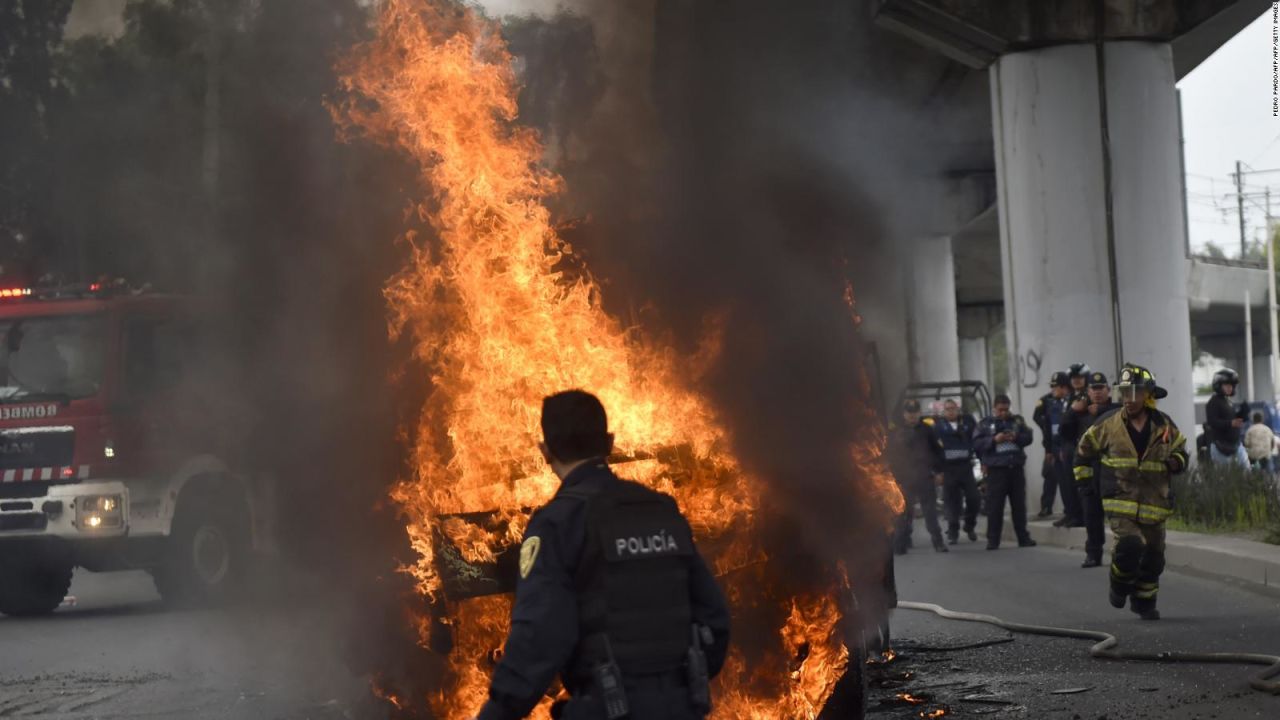 CNNE 492179 - ciudad de mexico incendio autos 2017 narcotrafico