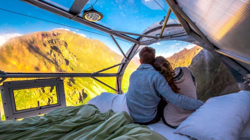 Vistas espectaculares. En el interior, los huéspedes pueden disfrutar de vistas fantásticas, junto a las cuatro camas, el comedor y el baño privado.