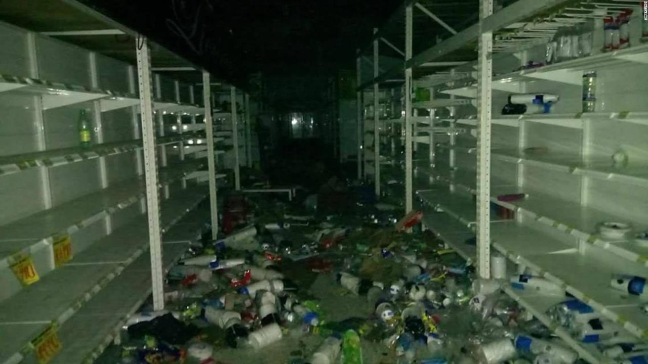 CNNE 500579 - saqueo farc supermercados colombia