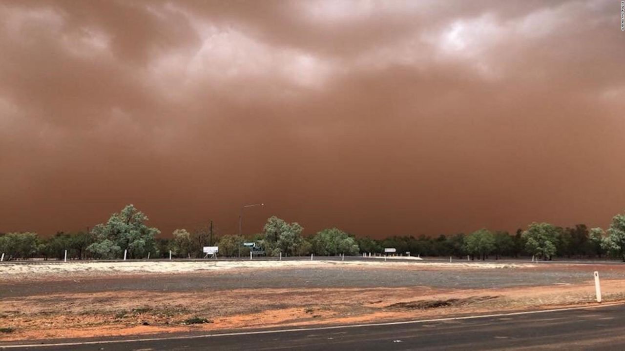 Tormenta de polvo azotó un pueblo de Australia