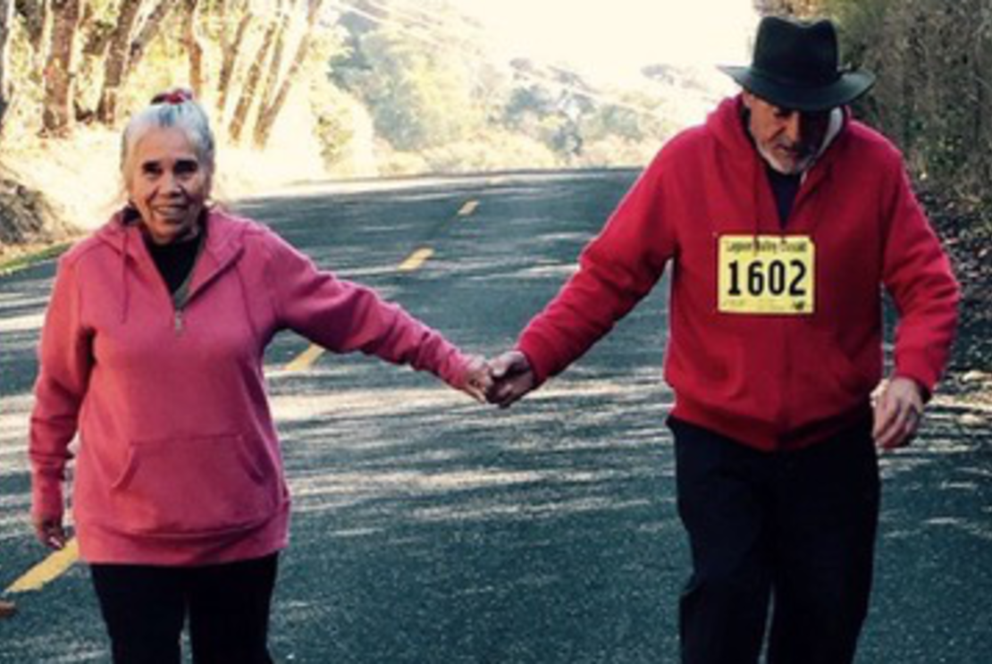 María Soto, de 72 años, y su esposo Efrén, de 77, sus seis hijos adultos y 13 nietos, se atienden en el Anderson Valley Health Center, en Boonville, California.