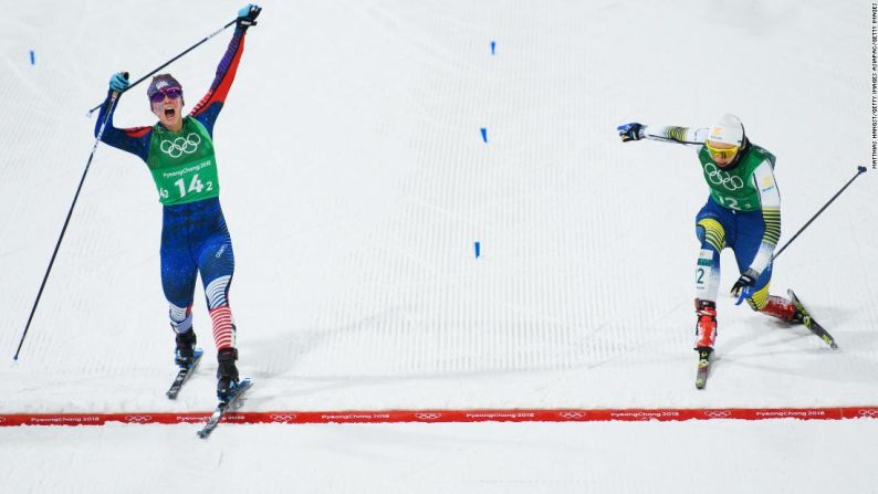 Jessica Diggins superó a su rival sueca para reclamar el título olímpico en la final de 'cross country' en equipo. Ella y su compañera de equipo Kikkan Randall son las primeras mujeres estadounidenses en ganar medallas de oro esa disciplina.