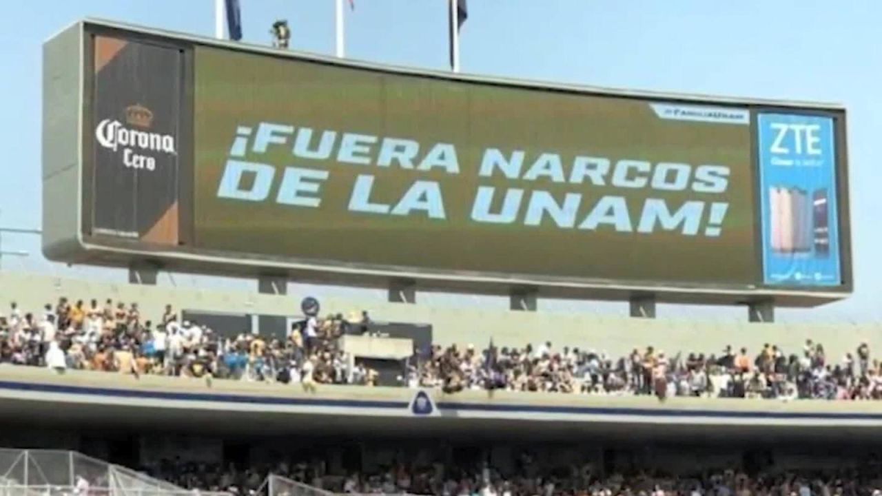 CNNE 501901 - fuera narcos unam estadio