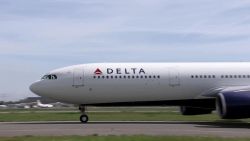 CNNE 502296 - delta plane