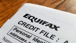 CNNE 502659 - equifax