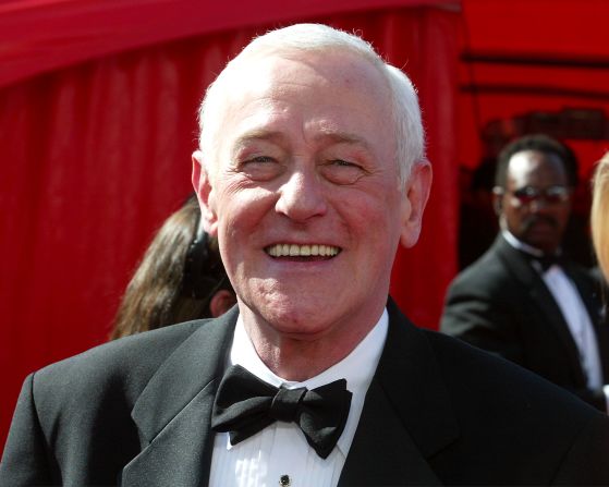 John Mahoney: famoso por su papel en la serie ‘Frasier’, el veterano actor murió el 4 de febrero a los 77 años. En 1985, Mahoney ganó un Premio Tony por su actuación en "The House of Blue Leaves".