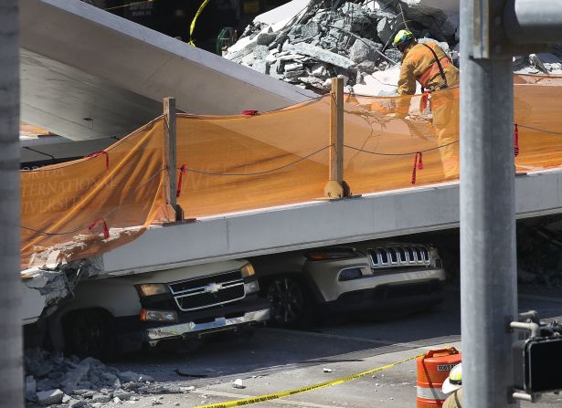 El puente colapsado fue construido con métodos de construcción acelerada (ABC, por sus siglas en inglés), informó la FIU. Esta técnica, se precisó, "reduce potenciales riesgos para los trabajadores, viajeros y peatones y minimiza las interrupciones de tráfico".