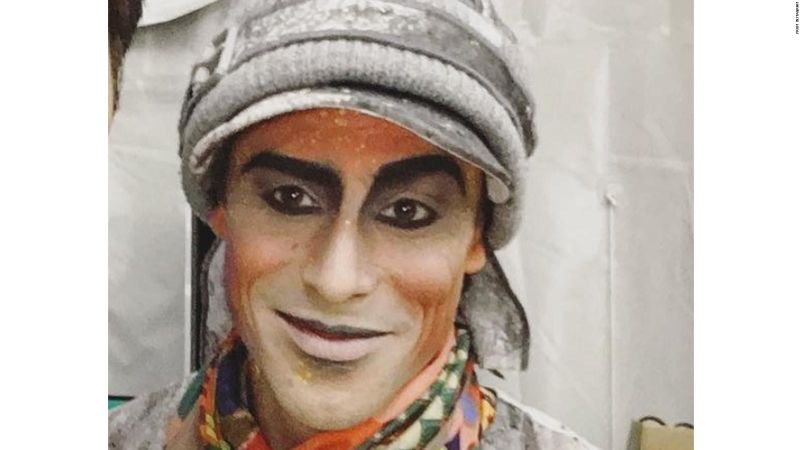 Acróbata del cirque du soleil muere durante una presentación en florida | cnn
