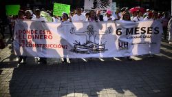 CNNE 507476 - protesta seis meses terremoto ciudad de mexico