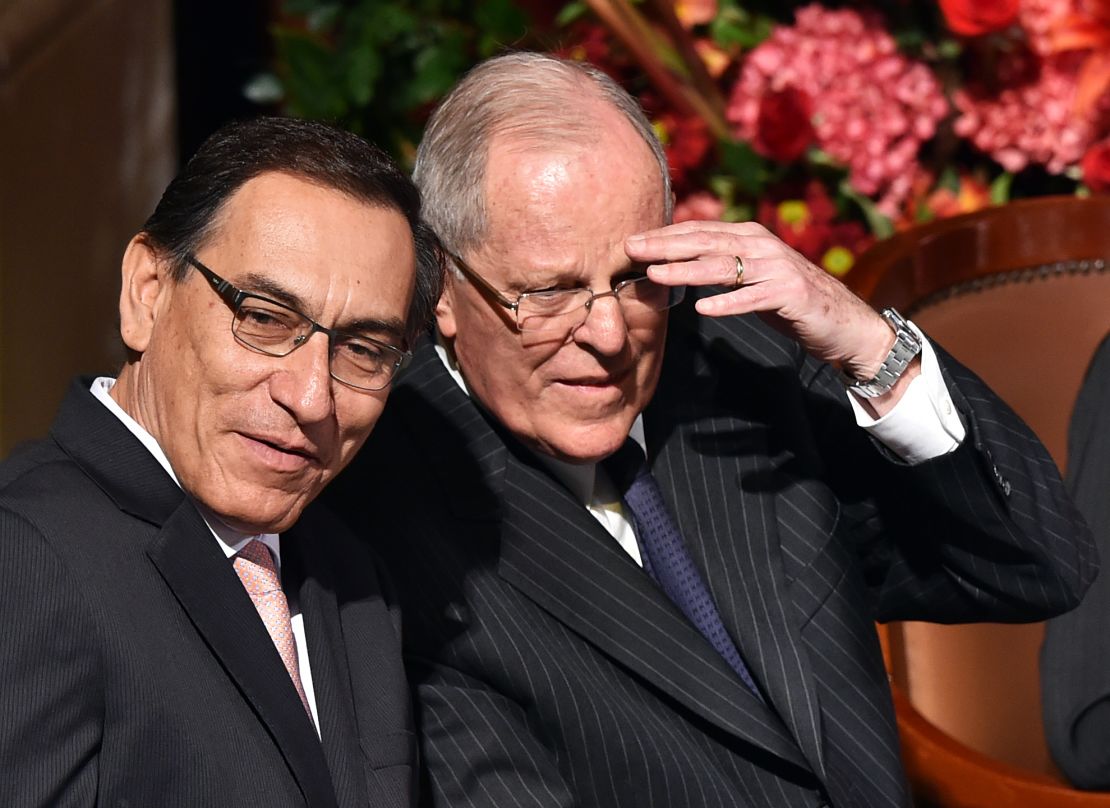 Martín Vizcarra, eventual presidente de Perú, y Pedro Pablo Kuczynski, en una foto de 2016.