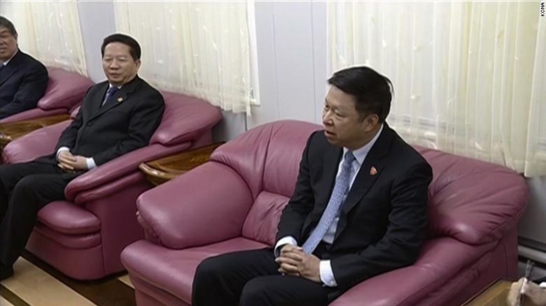 El enviado chino Song Tao encabezó la delegación que se reunió con Kim en Dandong.