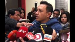 CNNE 510971 - familiares exigen liberacion de periodistas secuestrados